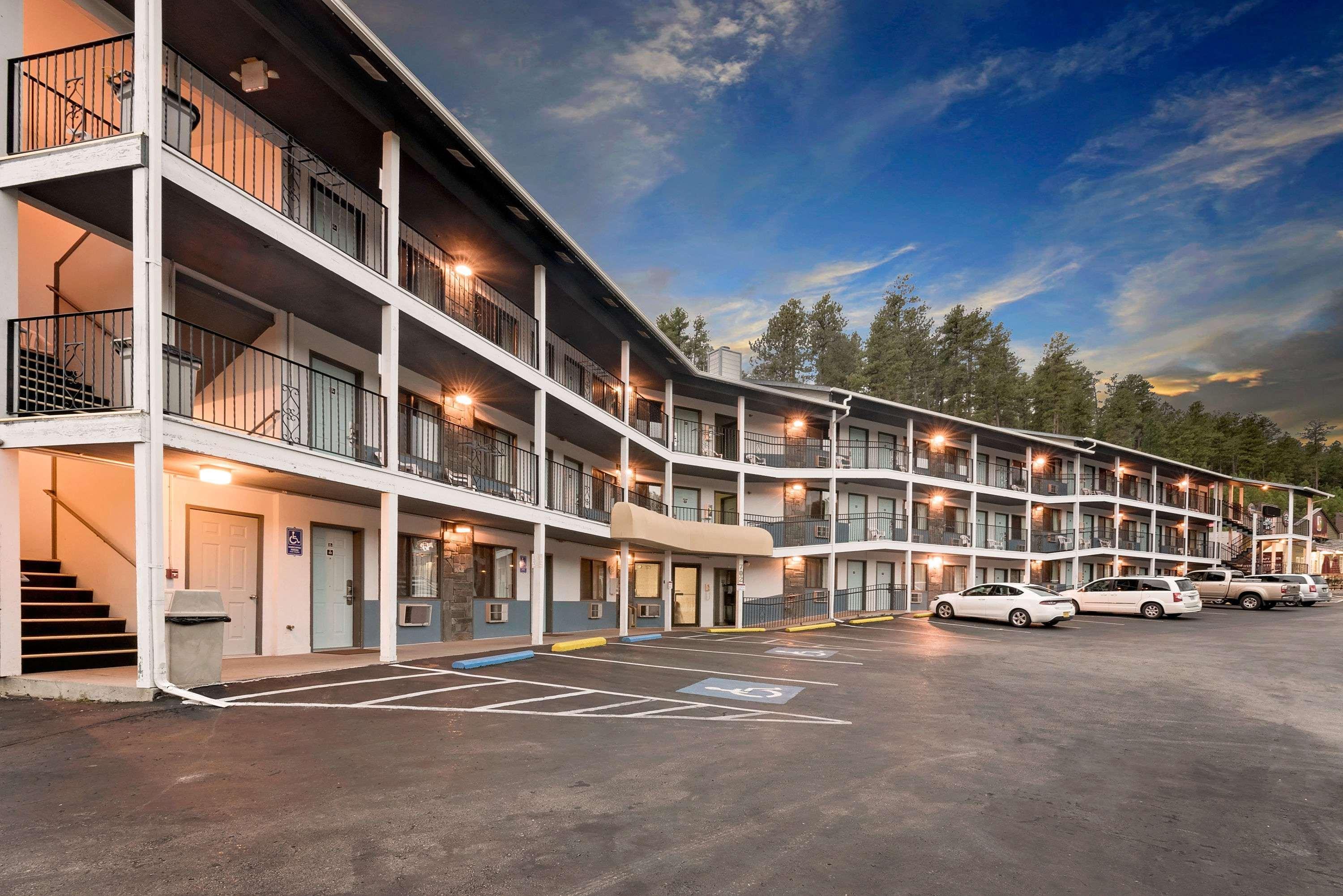 Super 8 By Wyndham Keystone/Mt. Rushmore Экстерьер фото